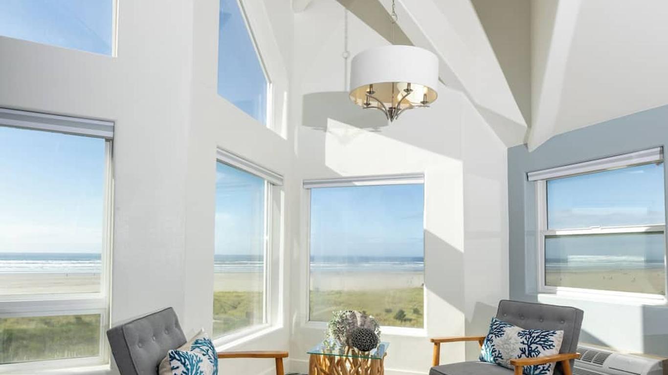 The Seaside Oceanfront Inn