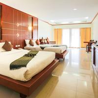 Lanta Casuarina Beach Resort