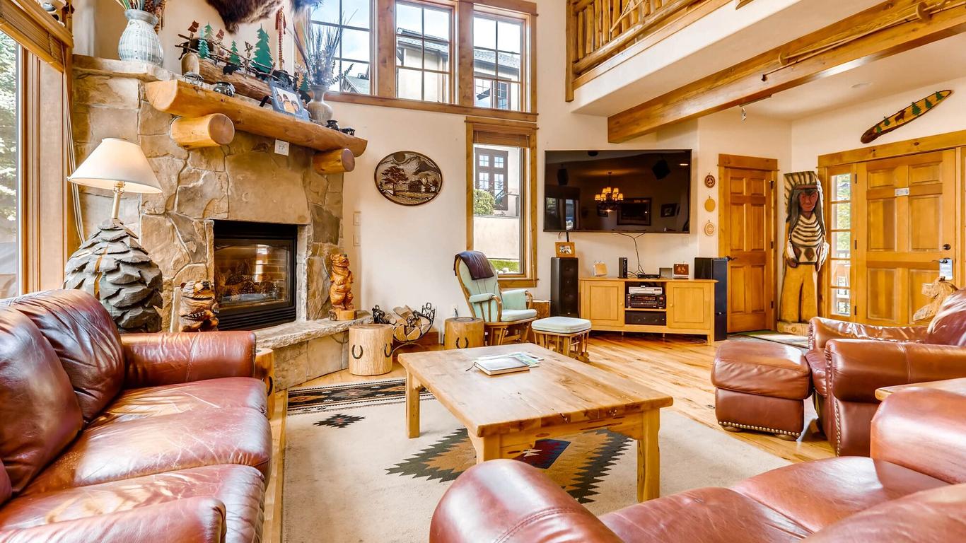 Eagleridge Lodge & Townhomes By Steamboat Resorts
