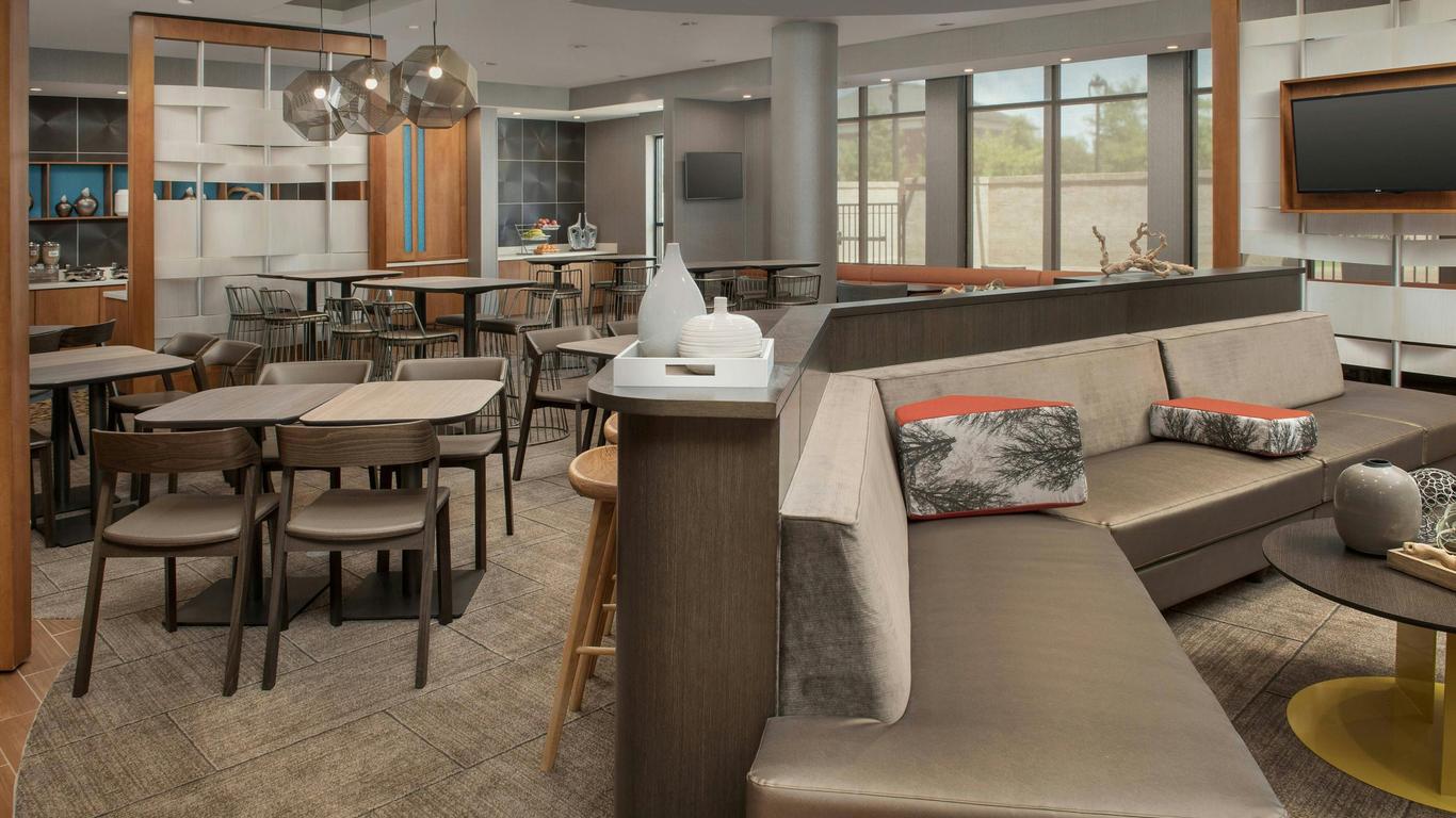 SpringHill Suites by Marriott Jackson Ridgeland/The Township at Colony Park