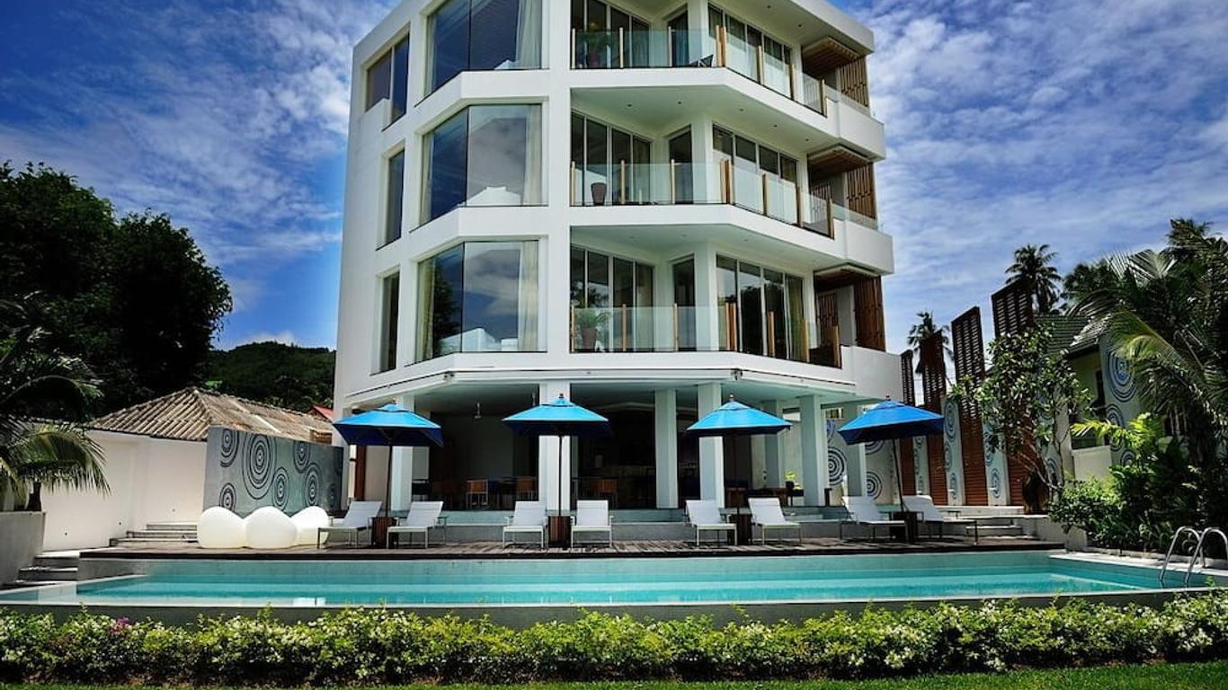 Beachfront Phuket Hotel
