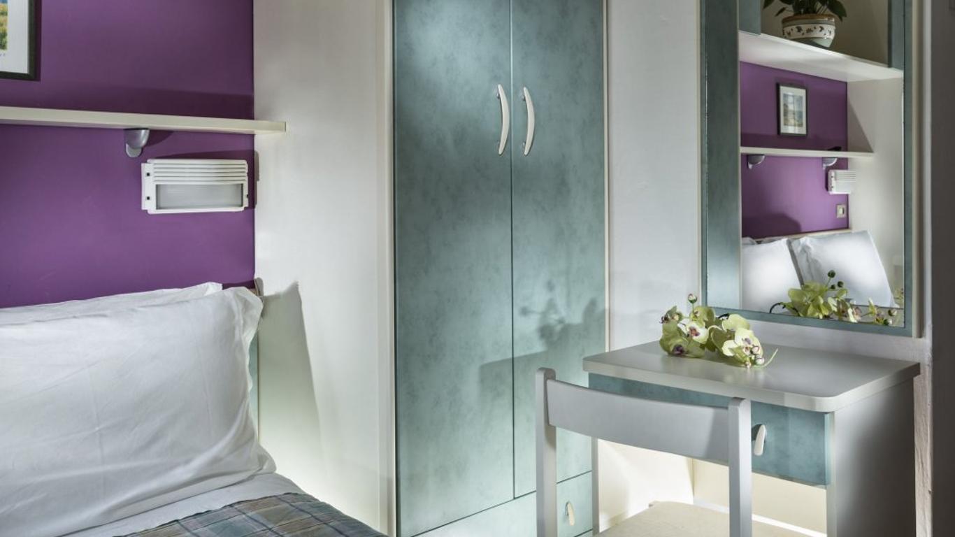 Hotel Sandra