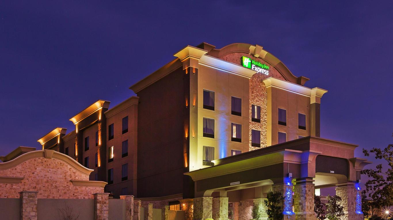 Holiday Inn Express Frisco, An IHG Hotel