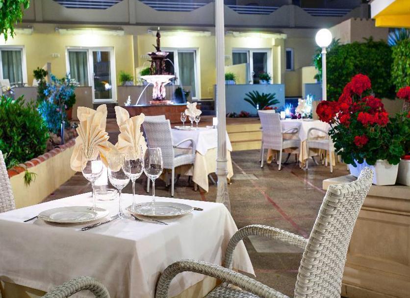 Εστιατόριο Φωτογραφία