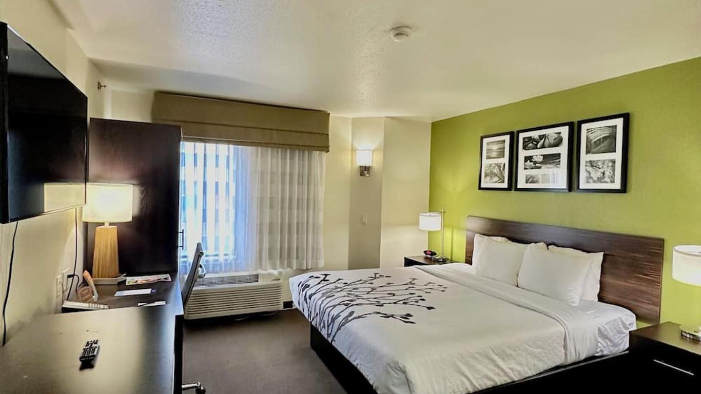 Sleep Inn & Suites Central/I-44