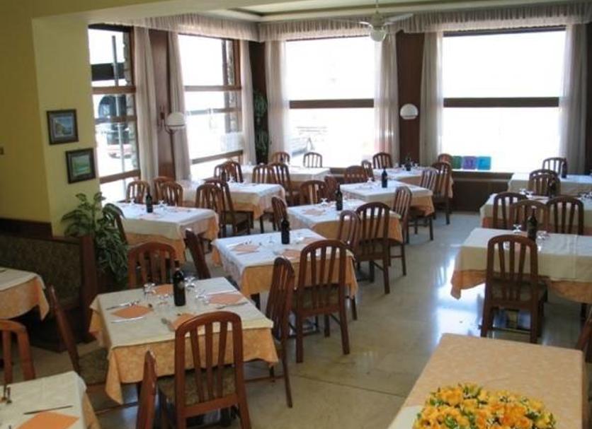 Εστιατόριο Φωτογραφία