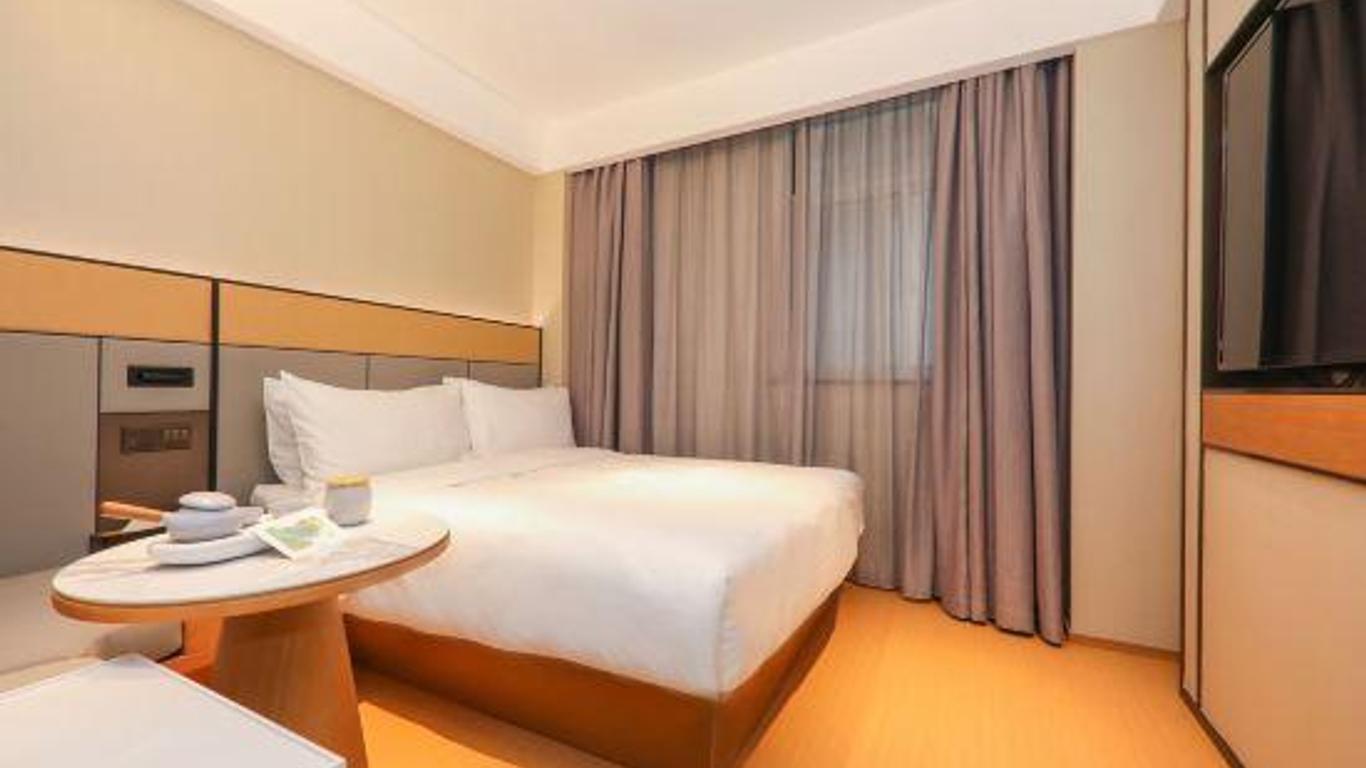 Ji Hotel (Shanghai People's Square, Nanjing Road)