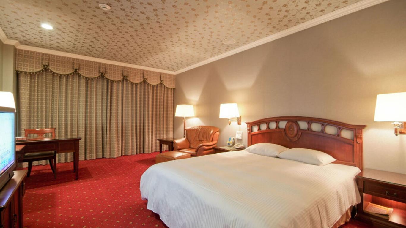 F Hotel Tainan