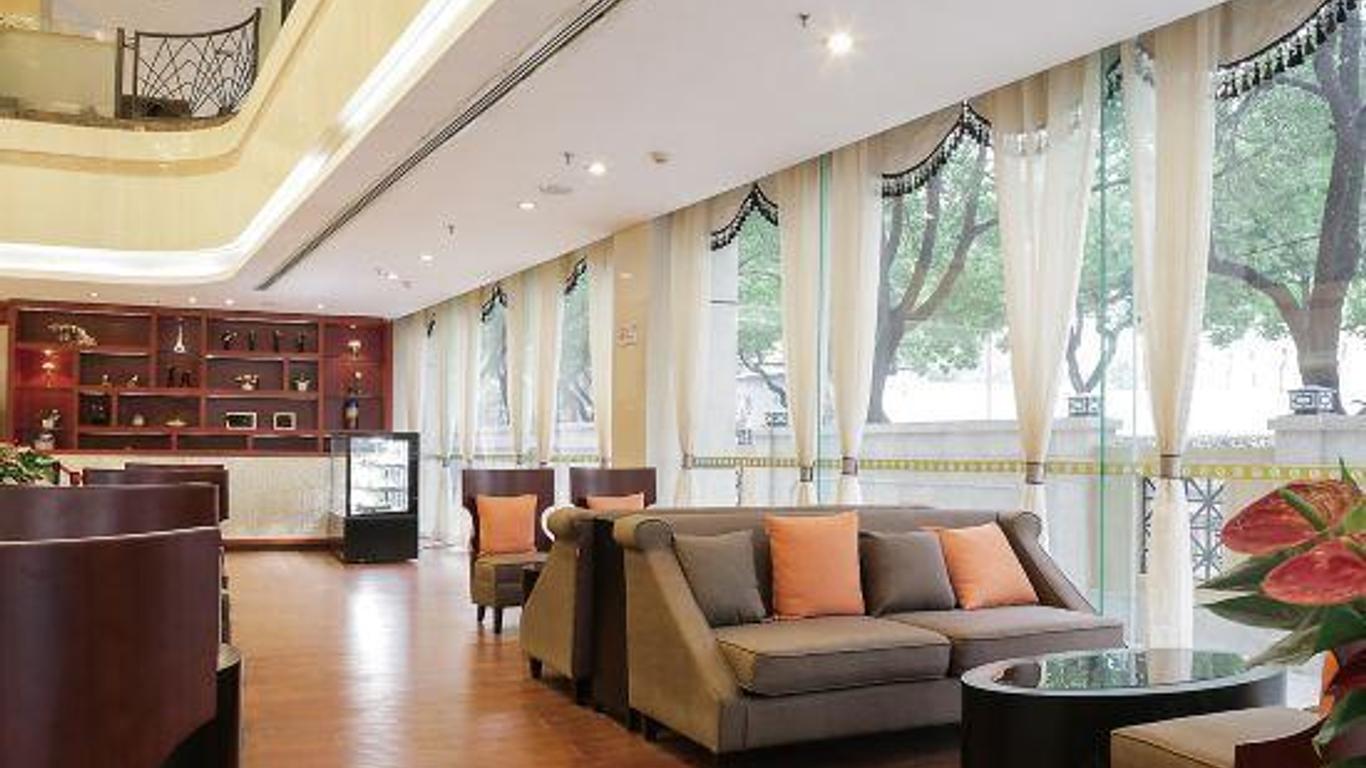 New Era International Hotel