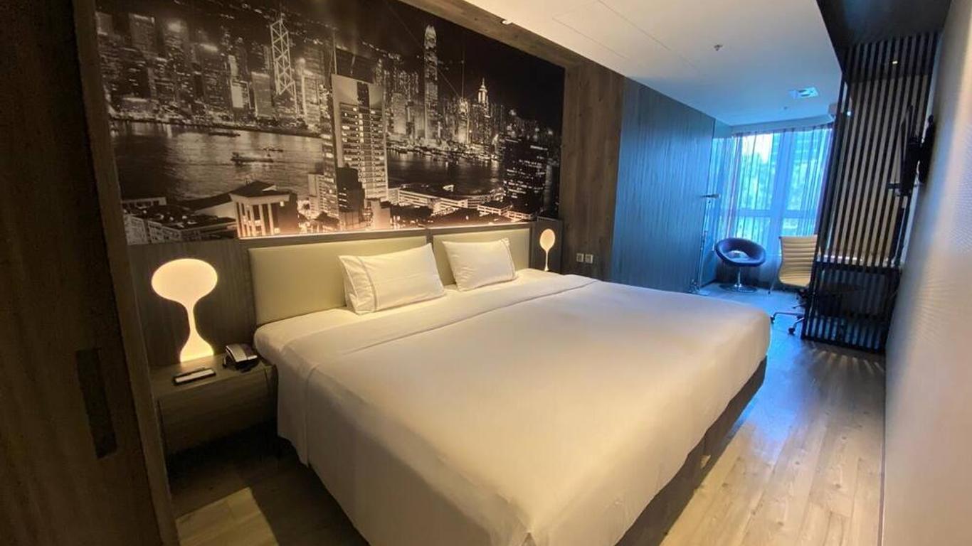 The Perkin Hotel