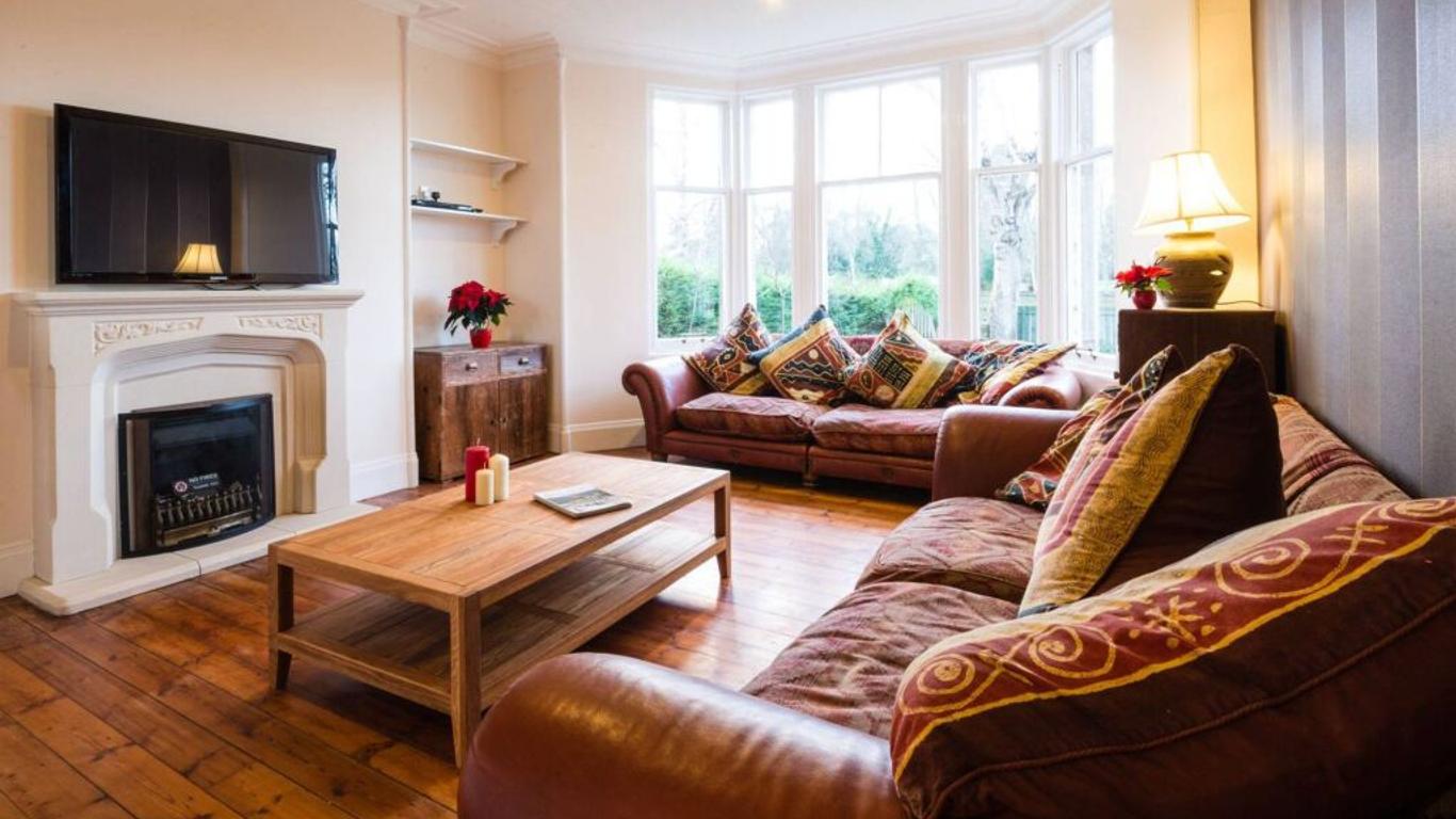 The Glen Mhor Apartments