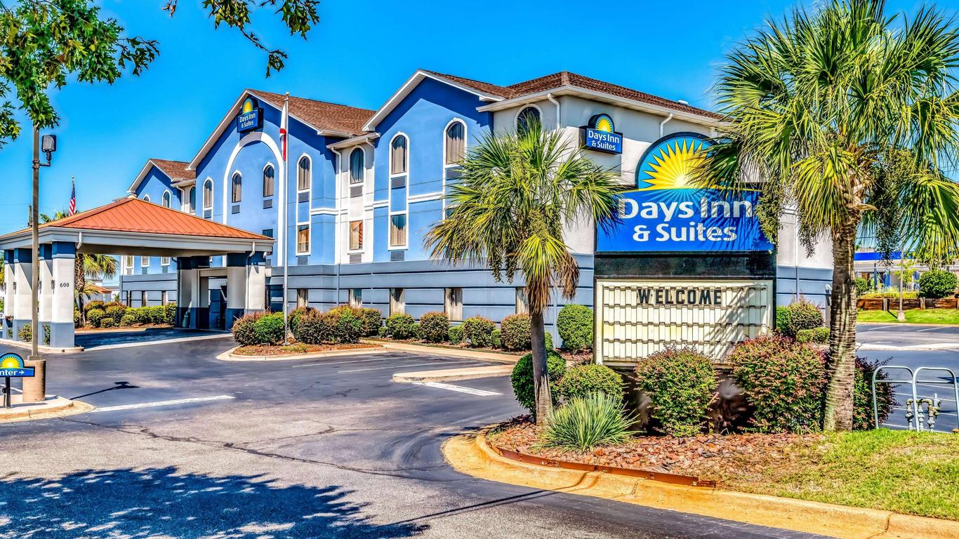 Days Inn & Suites by Wyndham Prattville-Montgomery