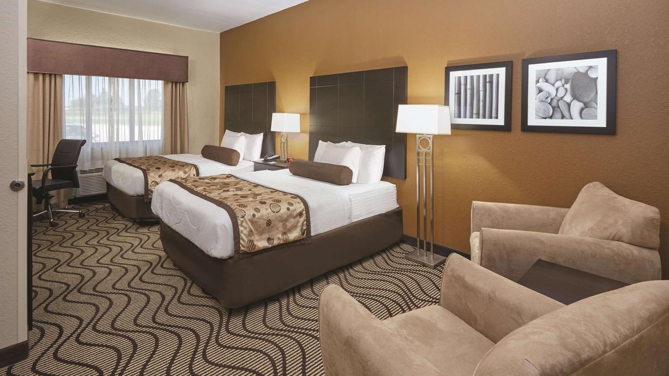 La Quinta Inn & Suites by Wyndham South Bend