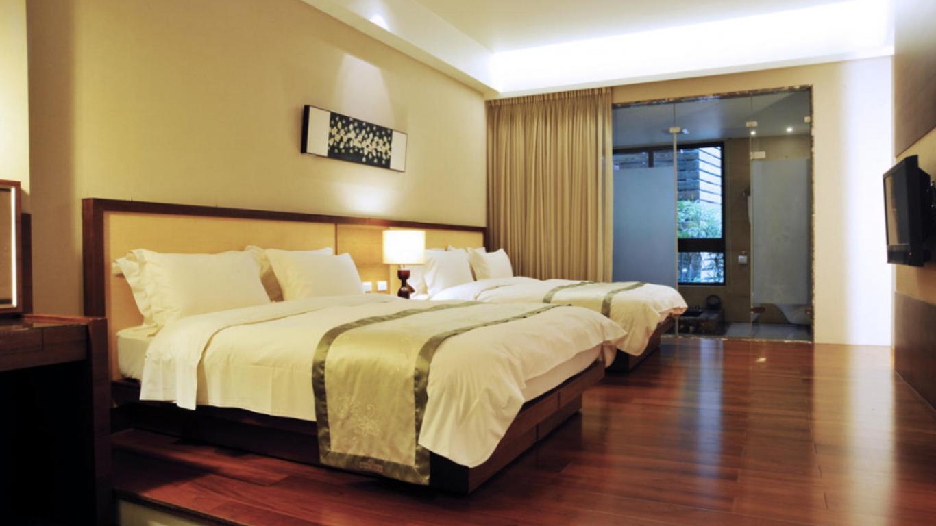Guan Xiang Century