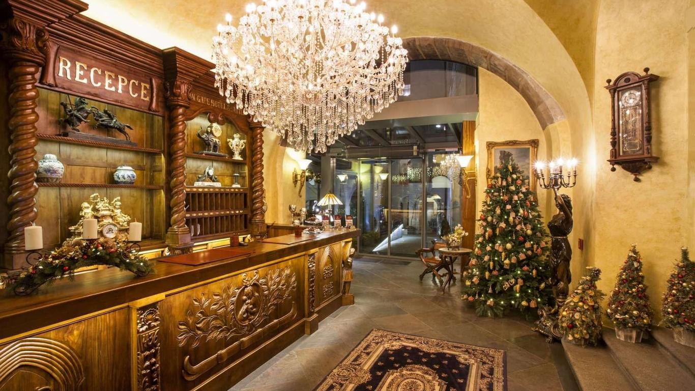 Iron Gate Hotel and Suites
