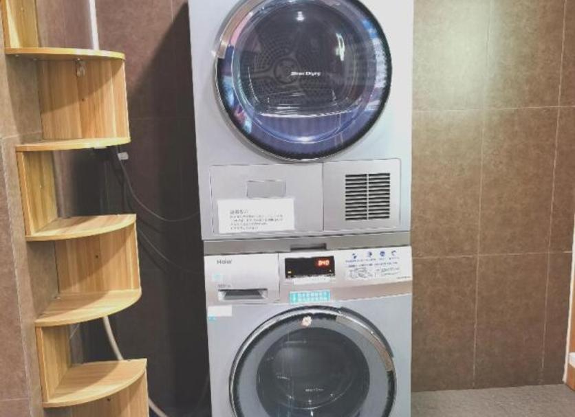 Εγκατάσταση πλυντηρίου ρούχων Φωτογραφία