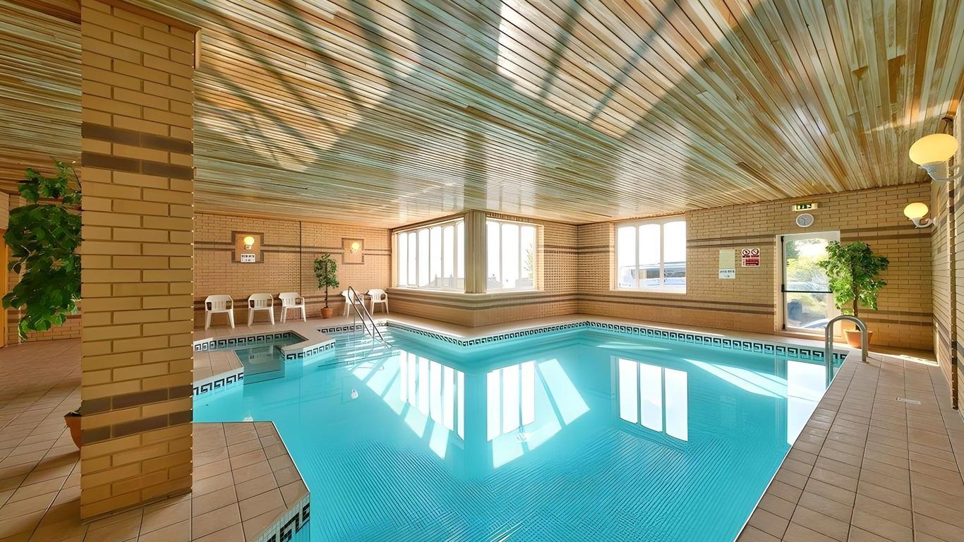 Channel View Hotel