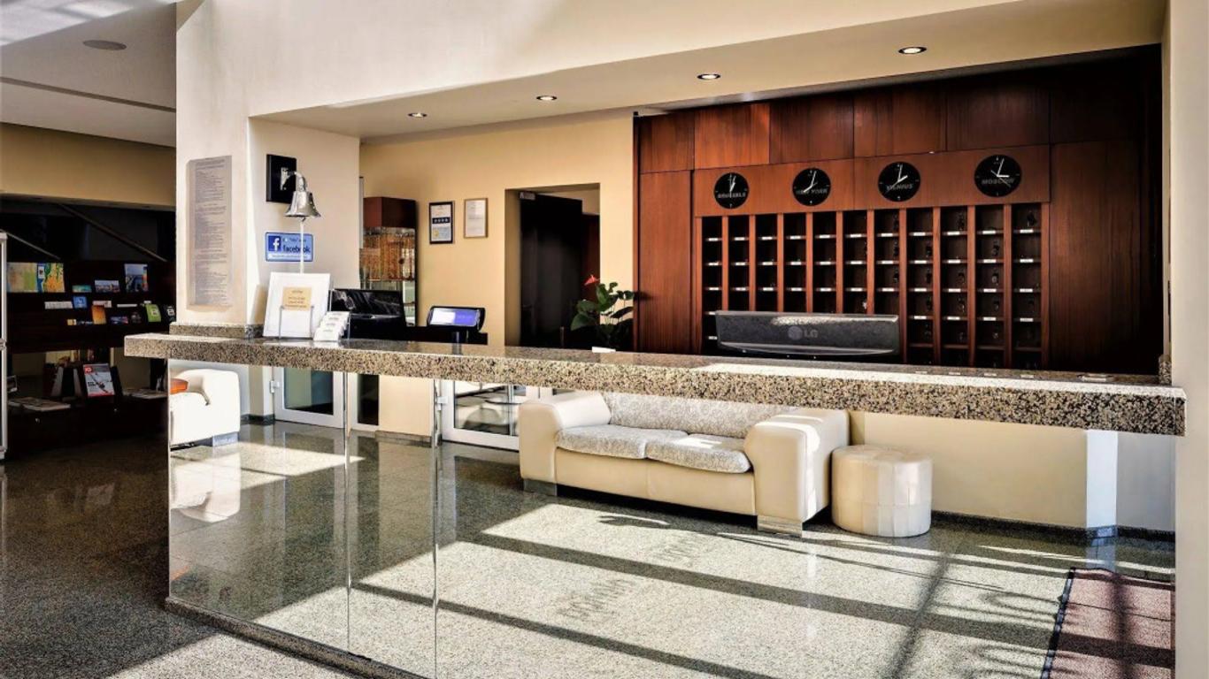 Alanga Hotel