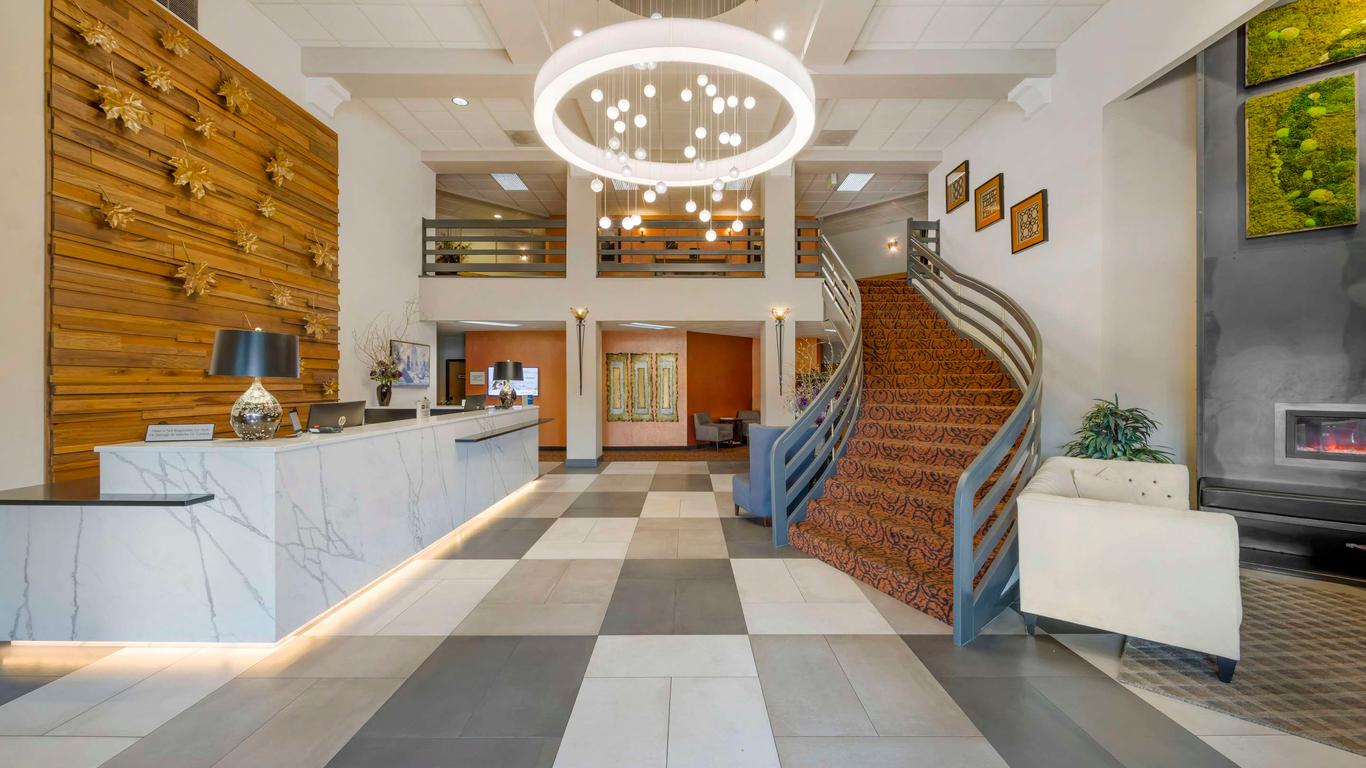 Best Western Plus Mill Creek Inn