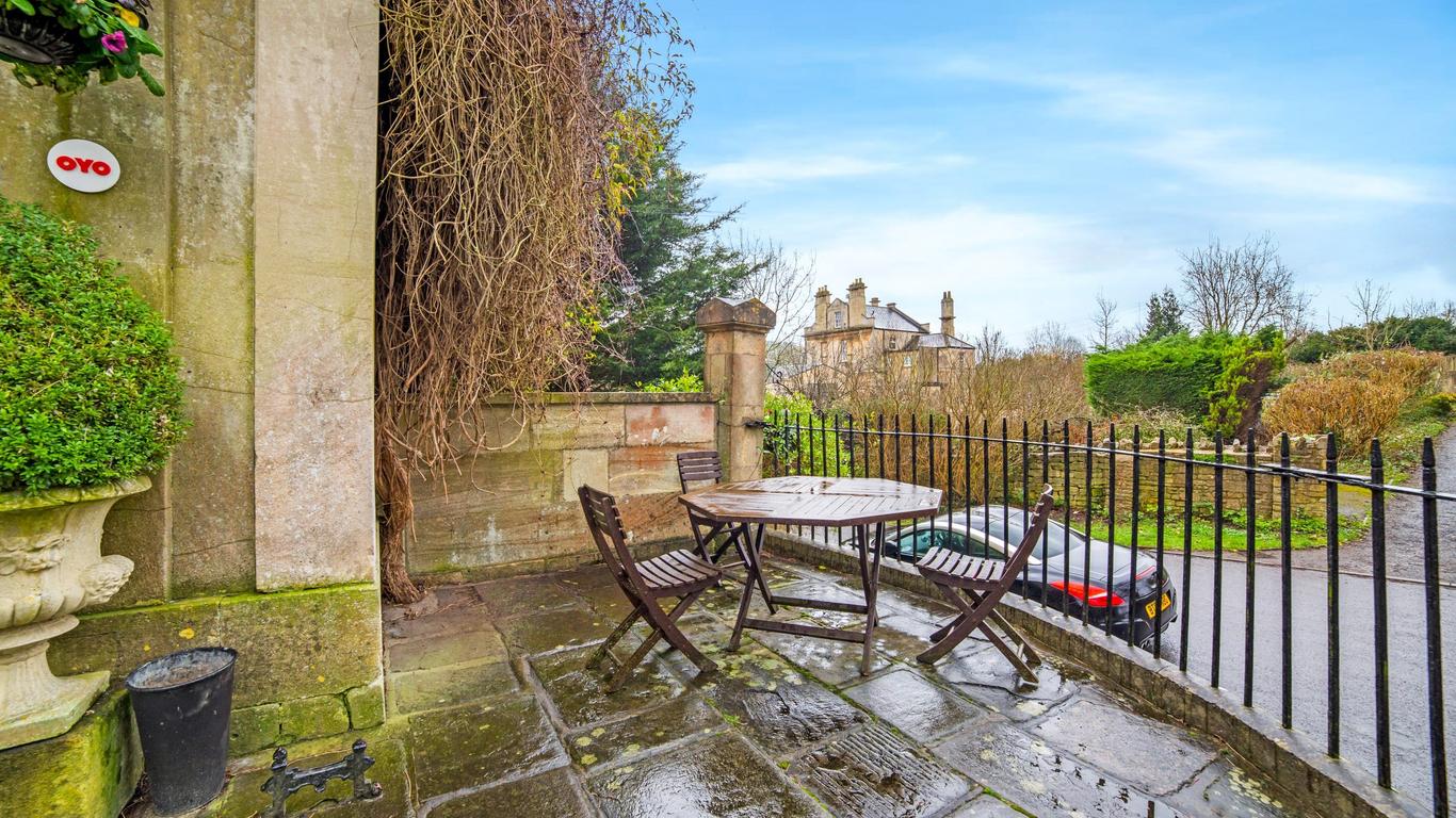 OYO Bailbrook Lodge, Bath