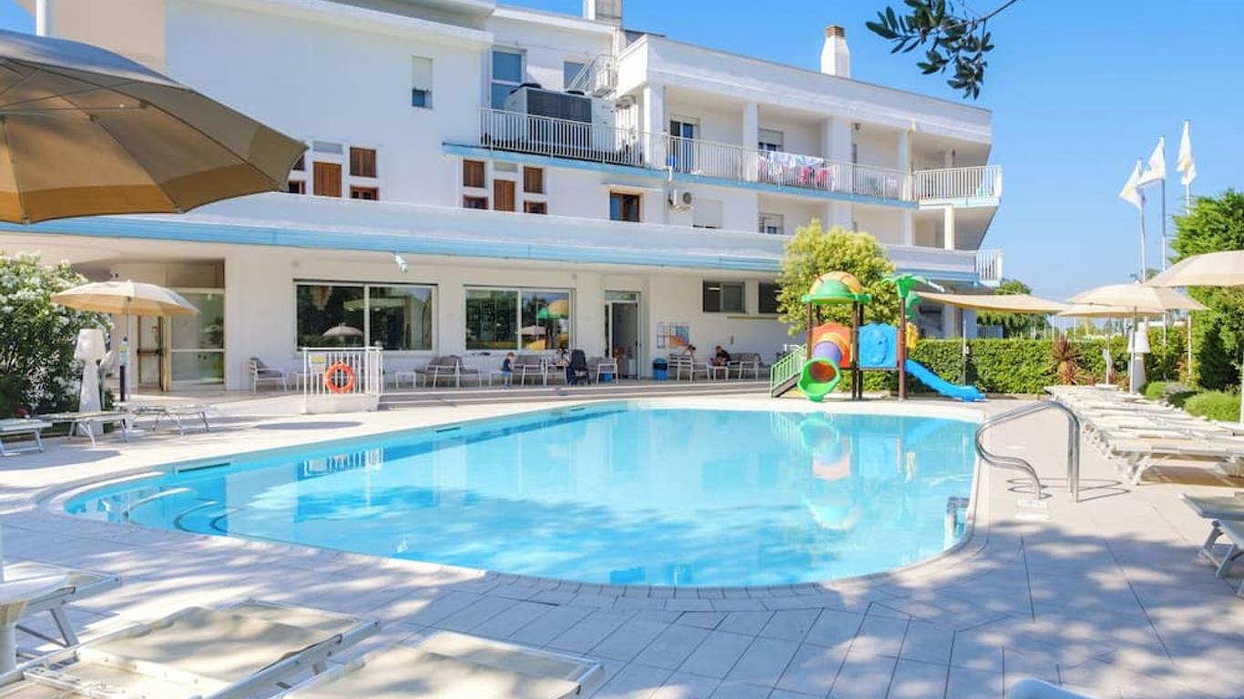 Family Hotel Alexander - Azzurro Club