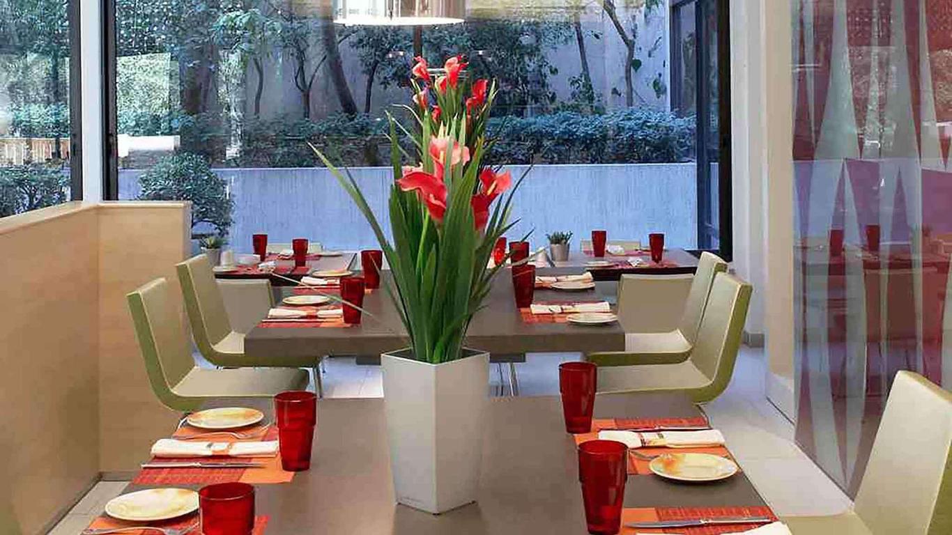 Novotel Athens