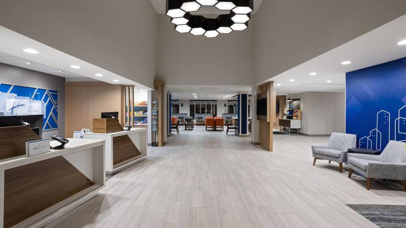 Holiday Inn Express & Suites Brattleboro By IHG
